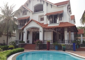 Villa on Tran Ngoc Dien St., for rent 5 bedroom pool and nice garden