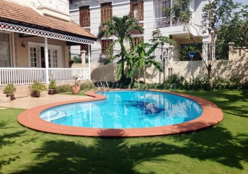 Villa Thao Dien 1 for rent 6 bedroom nice pool and garden