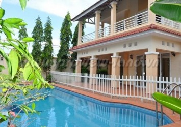 Villa compound Bao Tien for rent 5 bedroom pool and river view