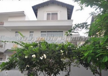 Villa for rent in Thao Dien compound 3 bedrooms with swimming pool 