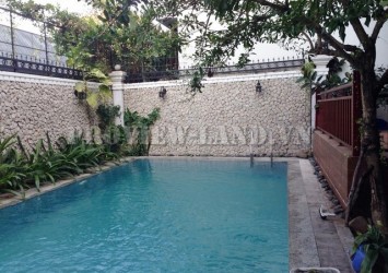 Thao Dien Villa for rent on Nguyen Van Huong 500sqm nice pool