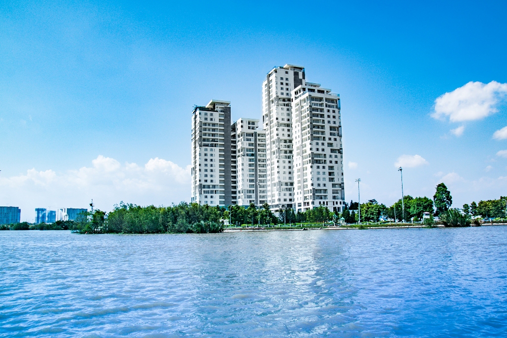 MALDIVES TOWER AT DIAMOND ISLAND - Apartments for rent, Penthouse ...