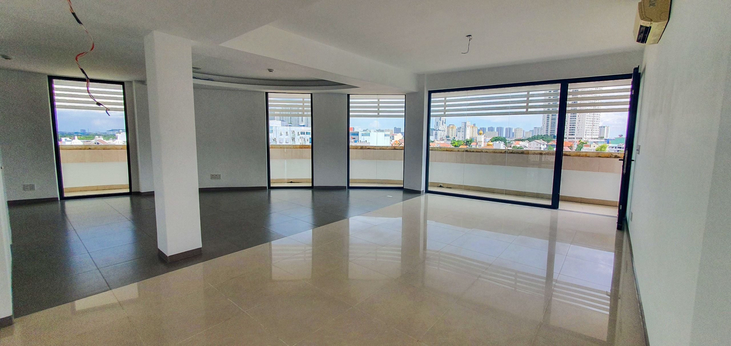 Office floor for rent in Thao Dien Quoc Huong, 200m2 area, high floor ...